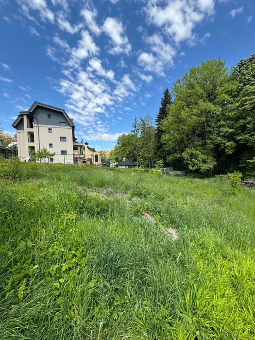 Teren Centru - zona Manastirea Sfantul Ioan, 28 ari