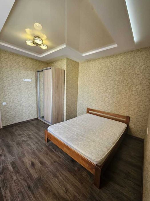 Дава се под наем Двустаен апартамент в София, Зона Б-18 - 64 кв.м за 698.19 € - Снимка #2