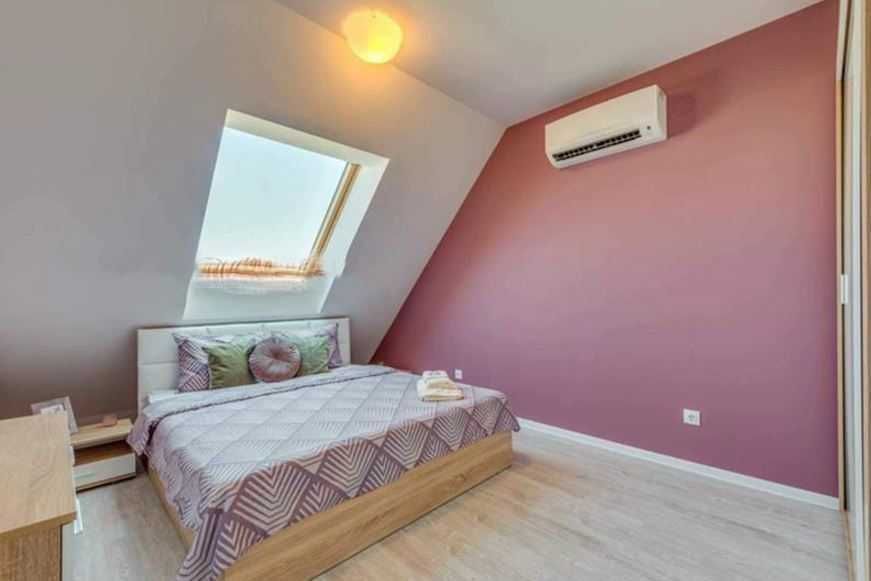 Дава се под наем Тристаен апартамент в София, Манастирски ливади - 125 кв.м за 714 € - Снимка #2