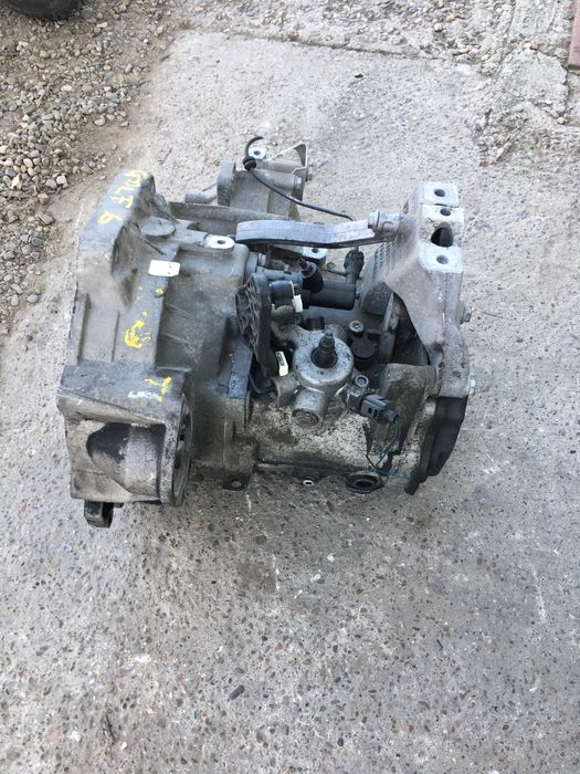 Cutie viteze KQM Golf 6 VW PASSAT 2,0 tdi. 5-trepte