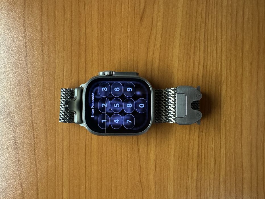 Apple Watch Ultra 2 Natural Titanium Milanese + coletie bratari