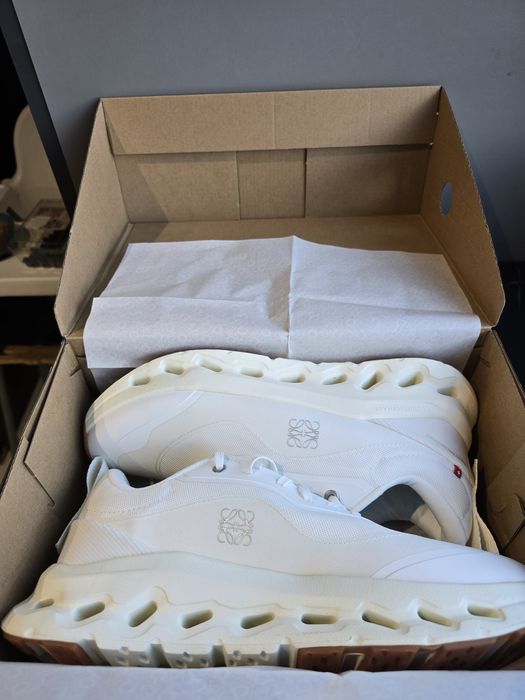 On Cloud Running X Loewe 44 si 45 noi!