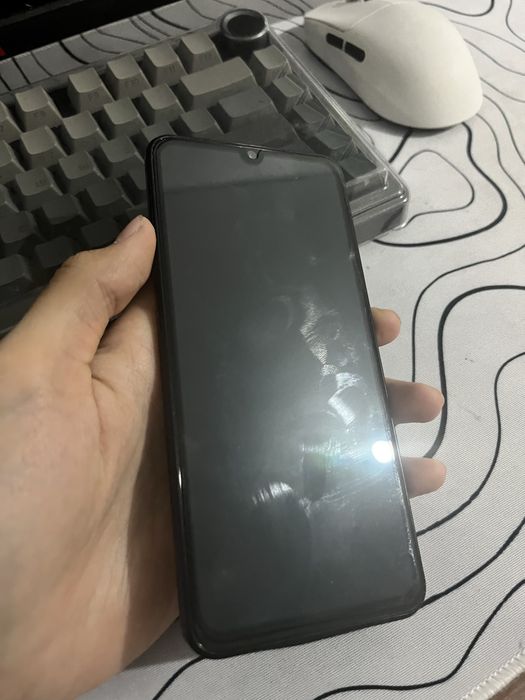 Продам телефон VIVO V23E