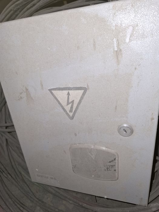 Электросчетчик бу  в комплекте