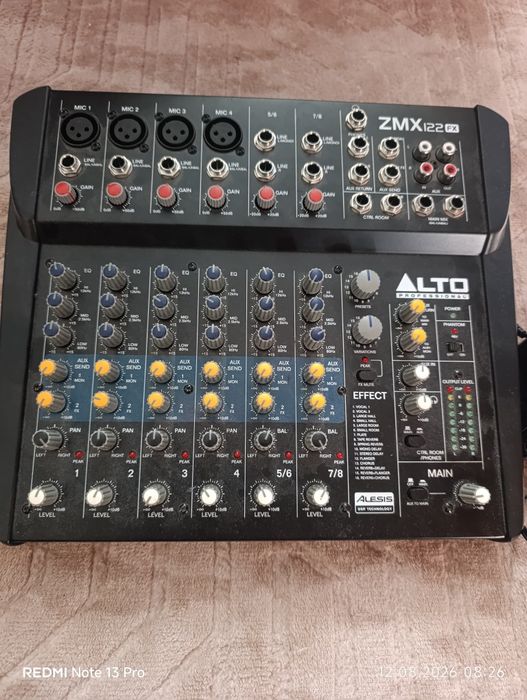 ZEPHYR ZMX122FX от Alto Professional