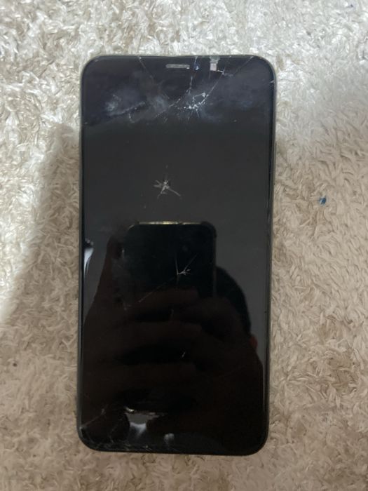 Айфон xs max продам