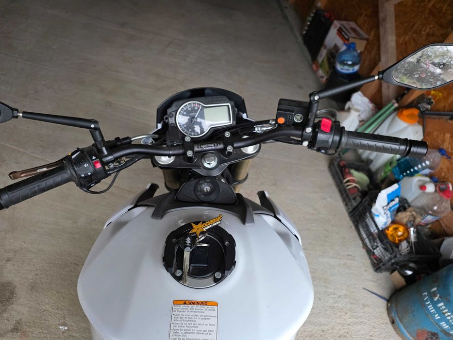 SUZUKI GSR 750 , 2015 , 110 CP, 10.500km