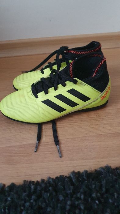 Детски бутонки за момче Adidas