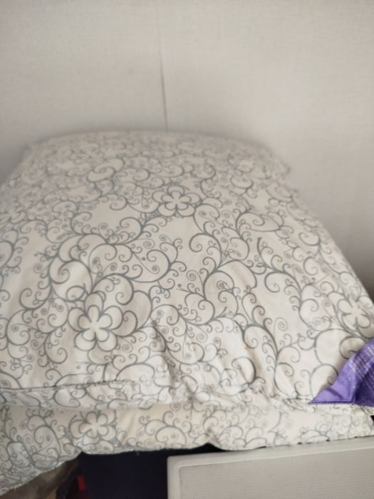 Подушка бу с лебяжьим пухом