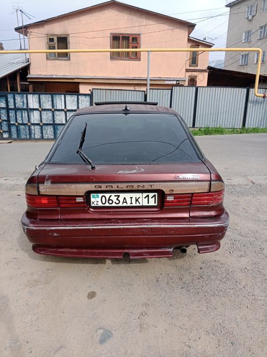 Продам митсубиси галант срочно