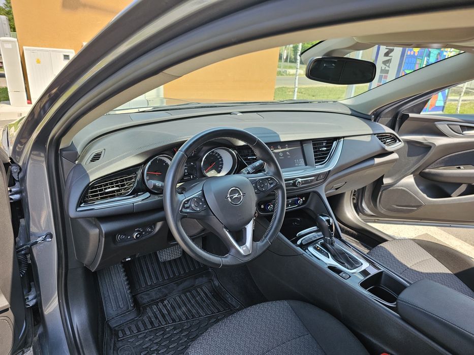 Vand Opela Insignia Grand Sport, diesel, 134 CP, Stare Impecabila!