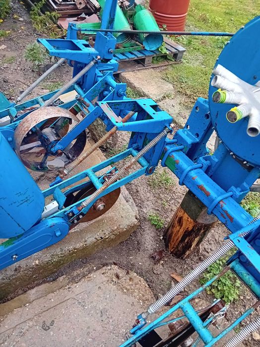 Semănătoare porumb 4randuri