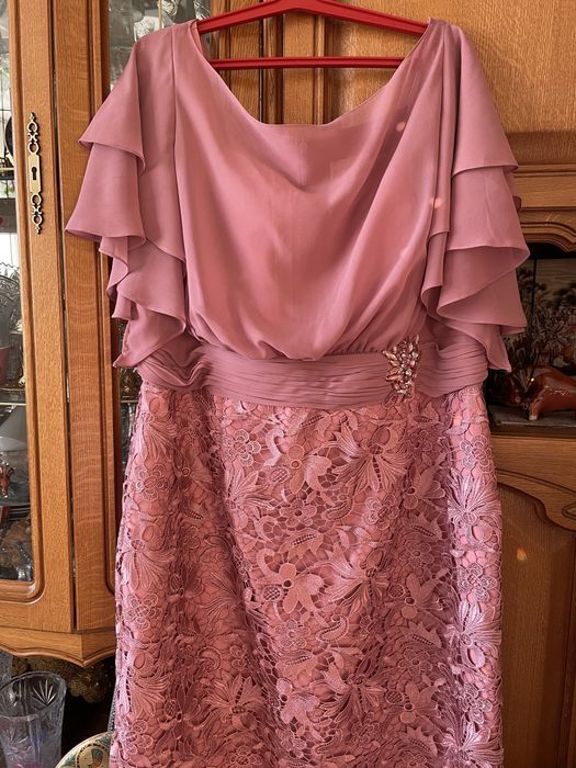 Платье на торжество