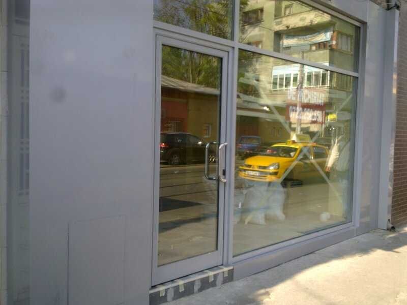 Spatiu comercial de inchiriat 70mp, str Lizeanu, stradal, trafic mare