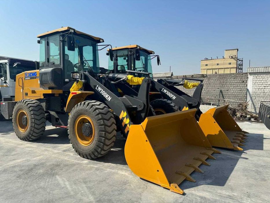 Погрузчик LW 300 KN