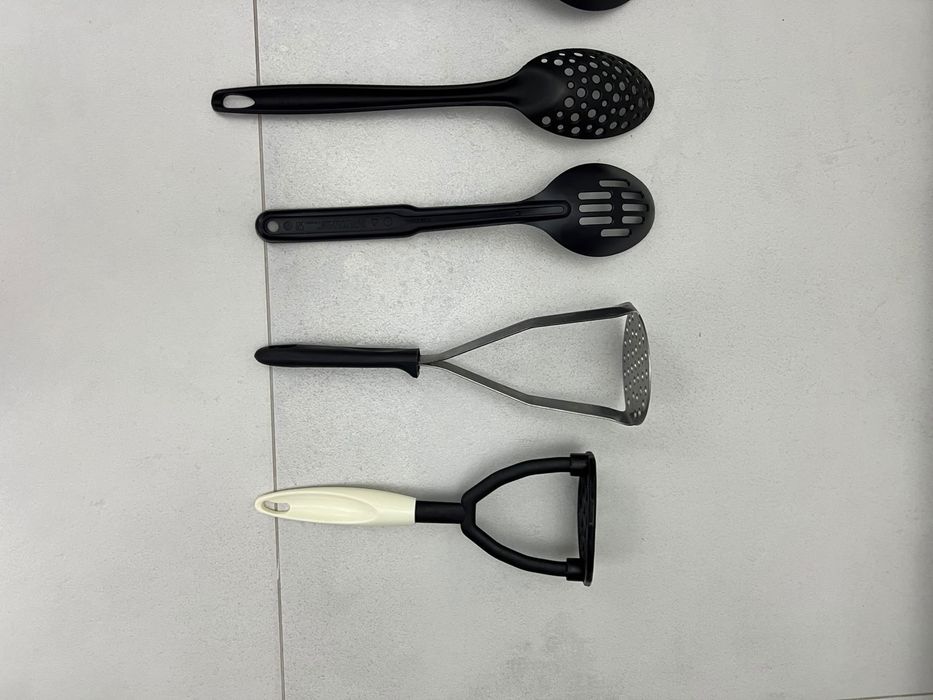Vand ustensile plastic pentru bucatarie