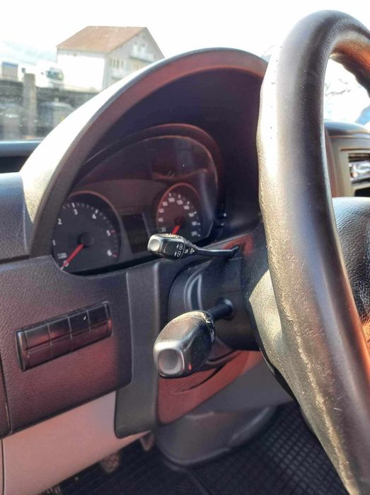 Vând vw crafter 2012