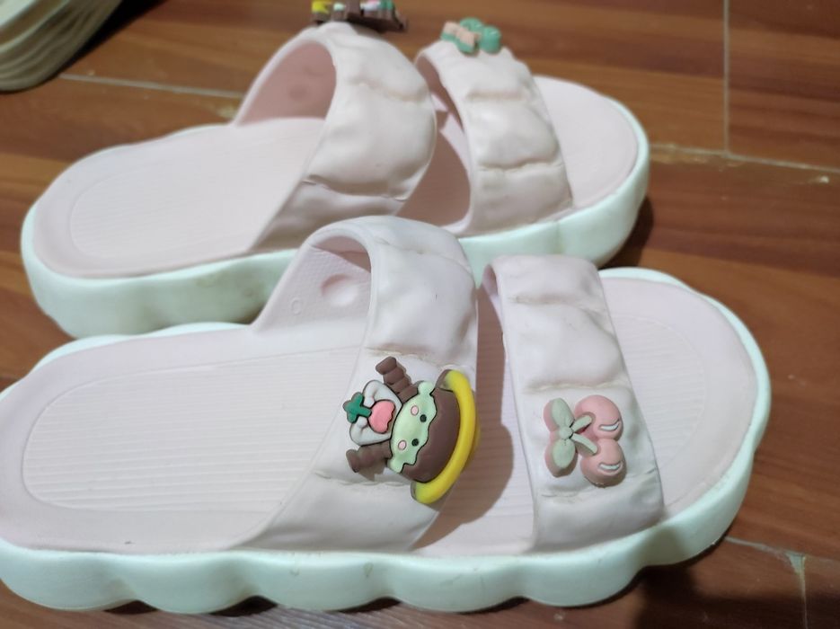 Срочно продаются летние тапочки