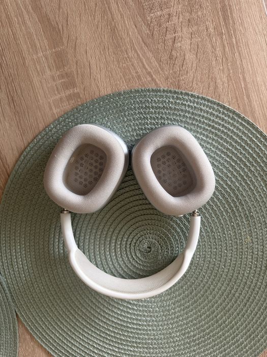AirPods Max Gen 1 Model A2096