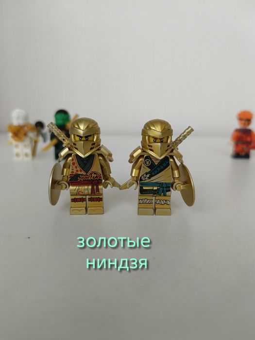 Набор фигурок лего