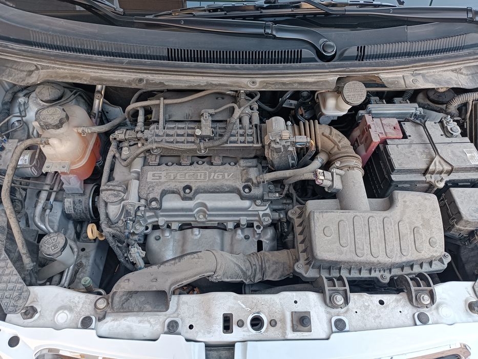 Spark avtomat 2022yil 15400km kraska toza moshina alo darajada turipti