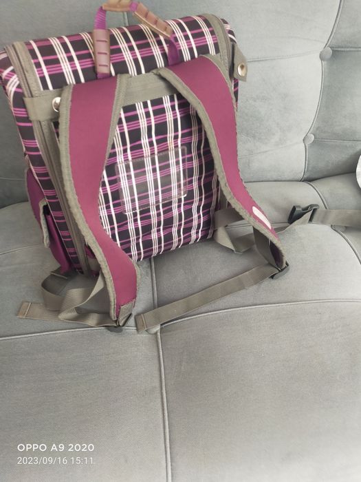 Рюкзак ранец и рубашки в школу