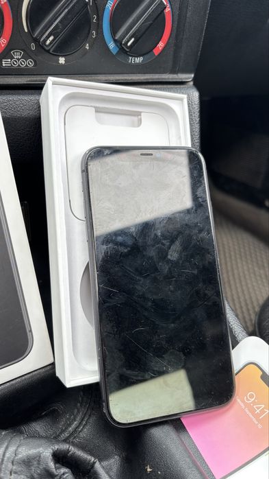 Продам iphone 11