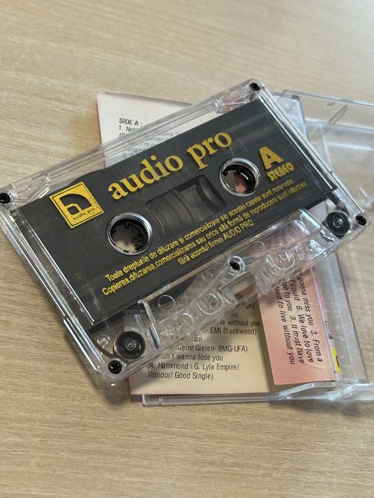 Casetă audio originală „Hits of the 90's Vol. 1” în stare foarte bună