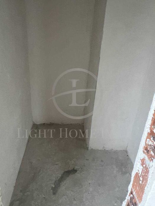 Продава се Тристаен апартамент в Пловдив, Съдийски - 197 кв.м за 676 €/кв.м - Снимка #2