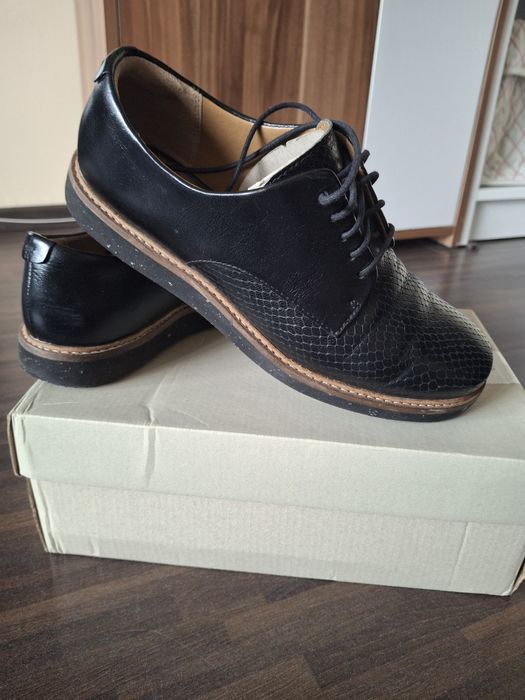 Дамски обувки Clarks