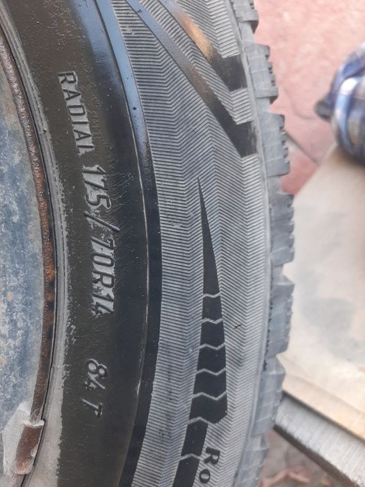Продам резины зимние 175/70/14 с дисками