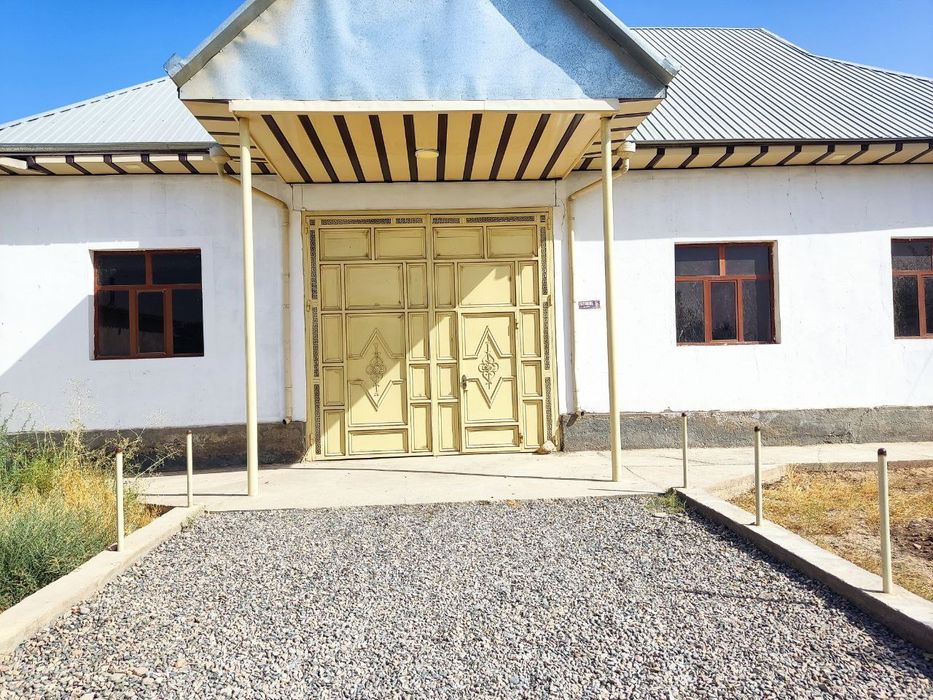 Уй сотилади 20 сoтих ер