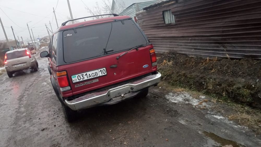 Обменяю авто Ford explorer