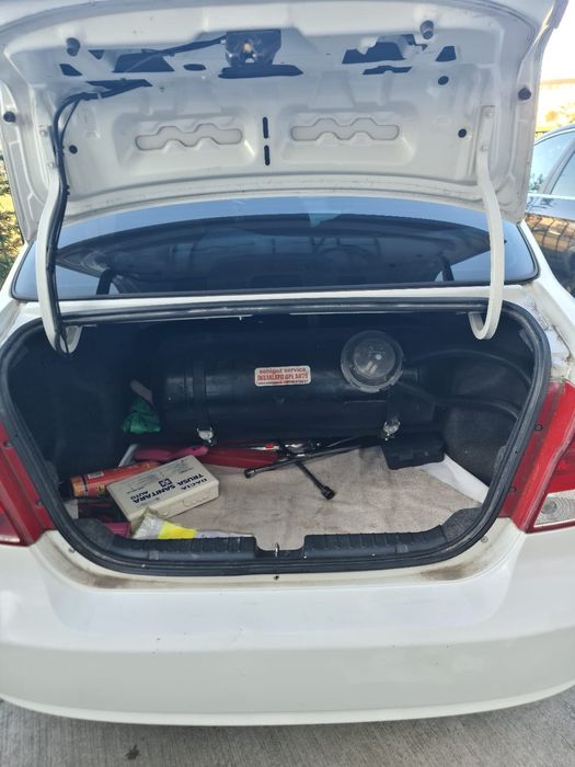 Vând chevrolet kalos