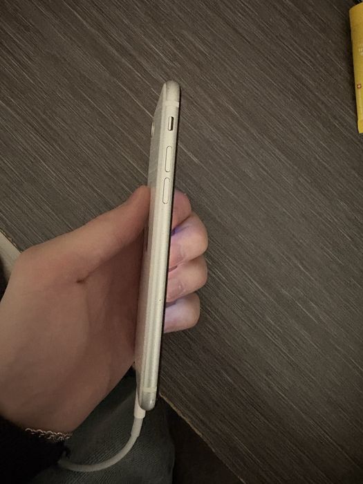 Iphone Se 2020года 128gb