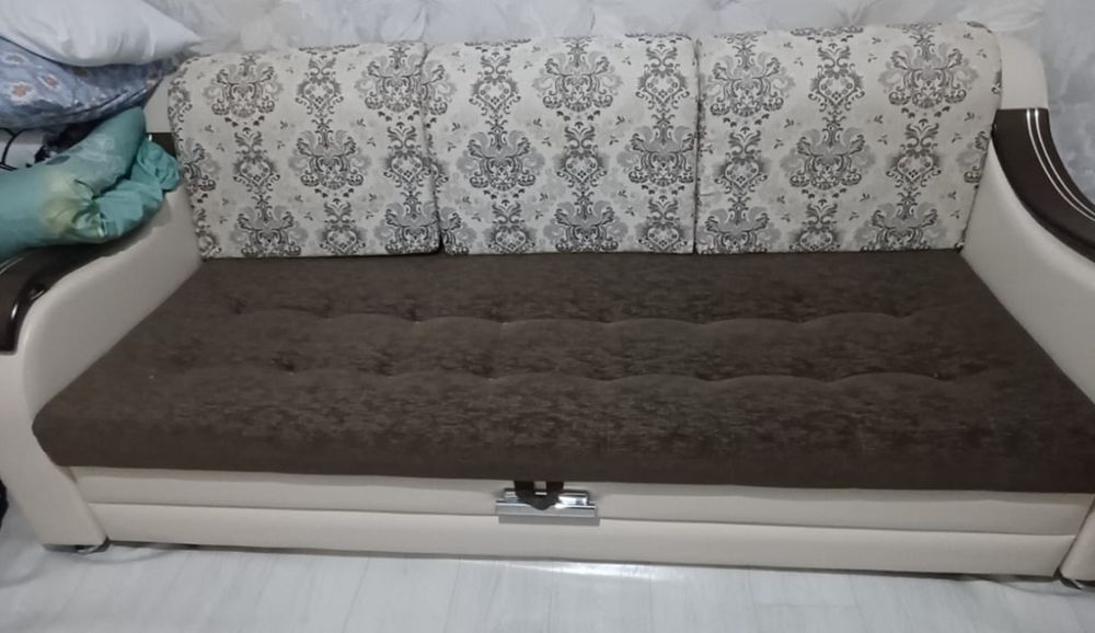 Продам диван б/у состояние отличное