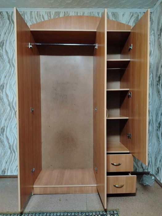 Плательный шкаф.  Срочно!