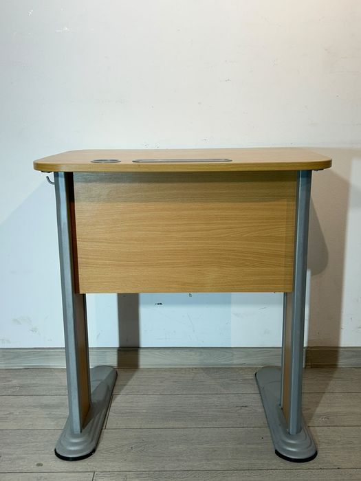 10 Buc. Masă de Lucru 70X50 cm, cu Structură Metalică și Agățătoare Ghiozdan; Bancă Școlară; Mic Birou