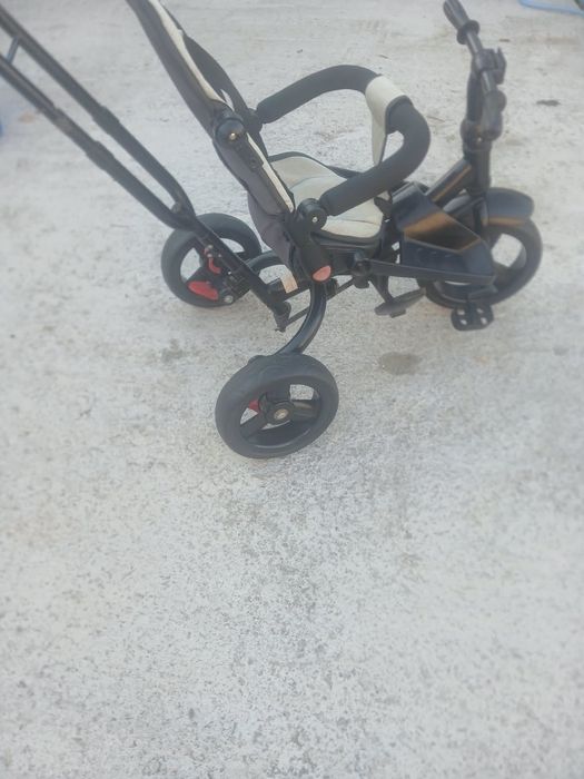 Tricicleta pentru copii