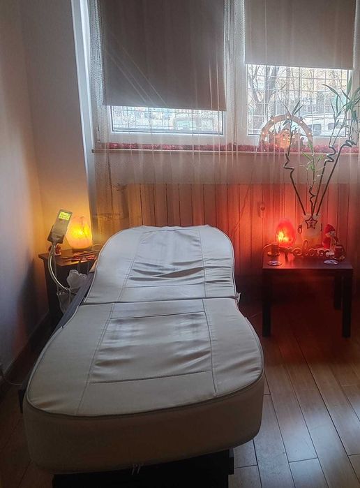 PAT MASAJ CU PIETRE DE JAD 9+4 SI INFRAROSII .  Suport pat si accesorii incluse.