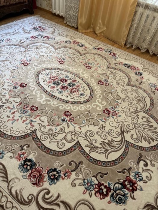 Продам ковер в отличном состонии