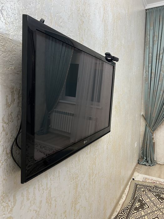 Телевизор LG 121 диагональ