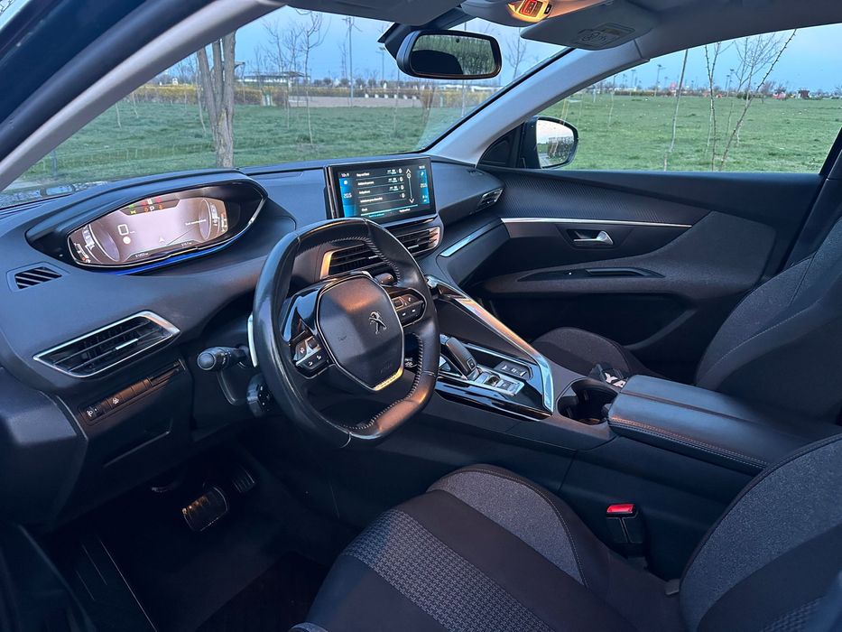 Peugeot 3008 Facelift// 1.5D// 50000km