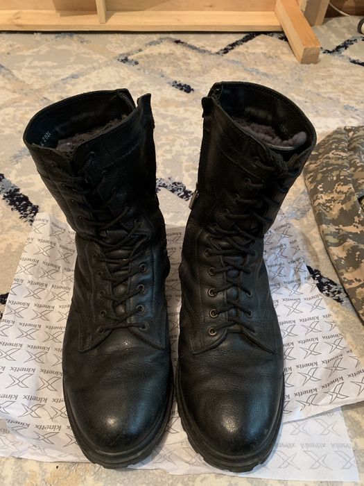 Военная форма, планшет, берцы