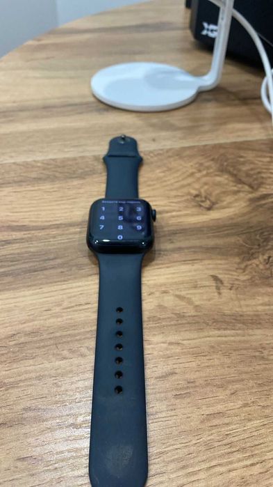 apple watch 8 продаются