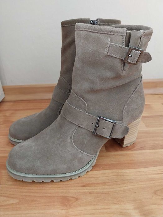 Дамски боти набук 40 номер