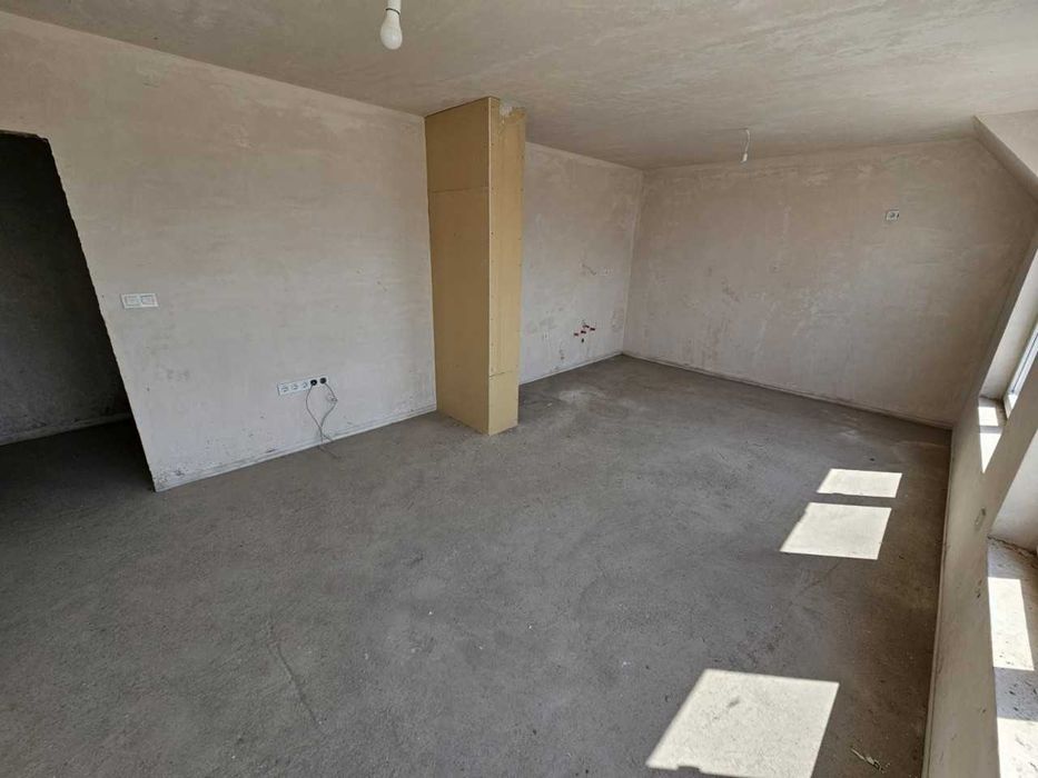 Продава се Тристаен апартамент в Пловдив, Южен - 172 кв.м за 756 €/кв.м - Снимка #6