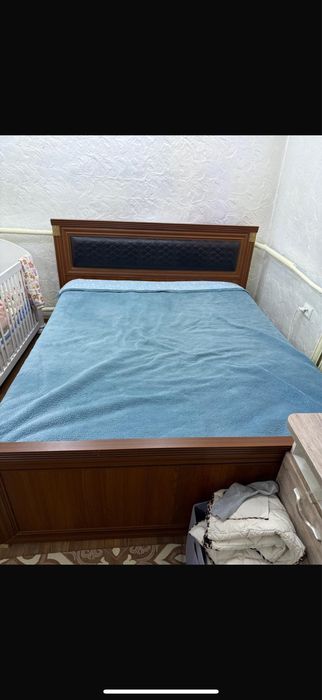 Спальный гарнитур в отличном состояний
