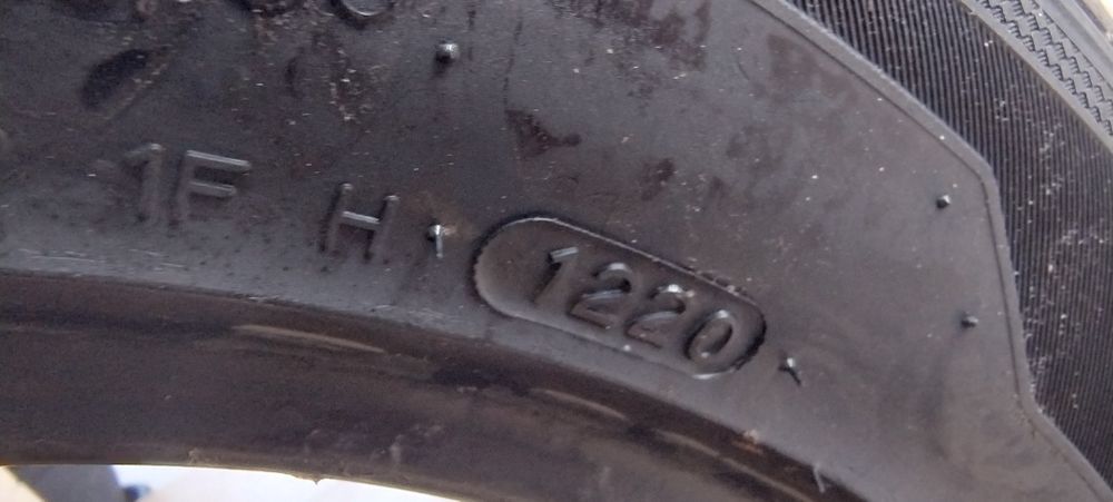 4 buc Hankook Ventus prime 4 205/55/16, DOT 1220, 7mm