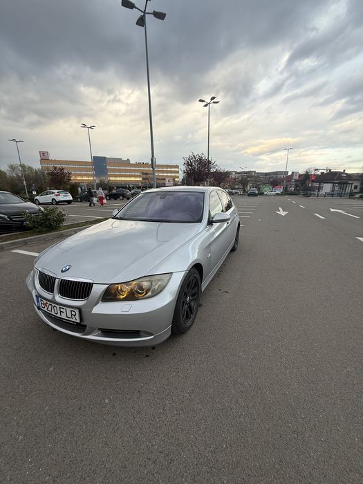 BMW Seria 3 - 325 XI E90